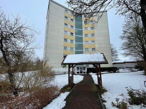 Eingangsbereich - Wir bieten an: 3Zi-Wohnung mit Küche und Garage in Hardheim