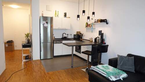  Wohnküche mit Balkon - 