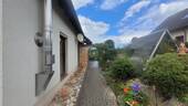 Zuwegung zum Garten - 3 Zimmer Einfamilienhaus zum Kaufen in Weischlitz