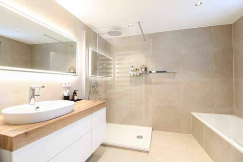 Badezimmer_DG - Gewerbeobjekt (Büro, Produktion, Verkauf) in Bielefeld zum Kaufen