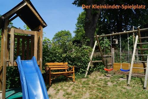 Der Kleinkinder-Spielplatz - 