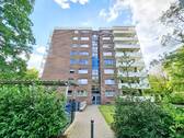 Massives, solides Merhfamilienhaus - 