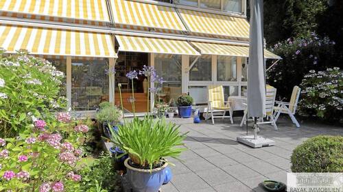 Terrasse - 6 Zimmer Doppelhaushälfte in Düsseldorf Benrath