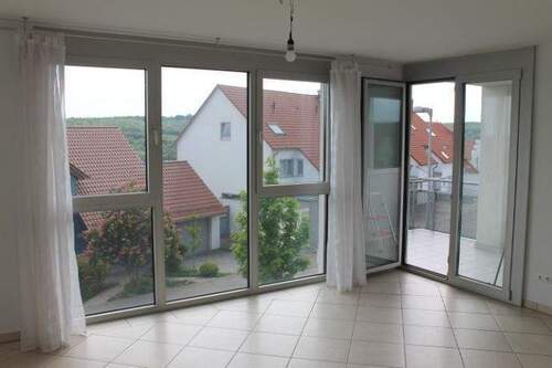 Wohnzimmer - Etagenwohnung mit 76,00 m&sup2; in Blaustein zur Miete