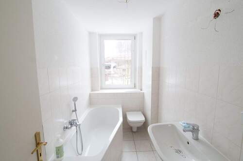 Tageslichtbadezimmer - 3 Zimmer Etagenwohnung in Grünhainichen