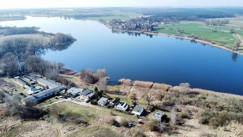 Luftbild 1 - Rarität: Wassergrundstück mit eigenem Bootsanleger - direkter Zugang zur Havel