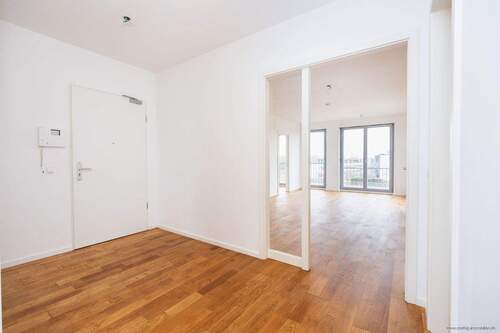 Blick in den Wohnbereich - 3 Zimmer Etagenwohnung zum Kaufen in München