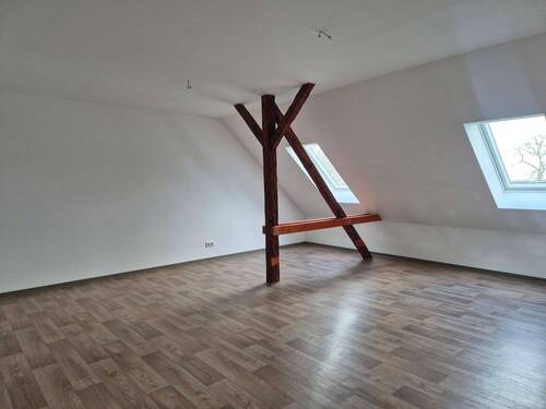 20260326_155932.jpg - Etagenwohnung mit 100,00 m&sup2; in Hartha zur Miete