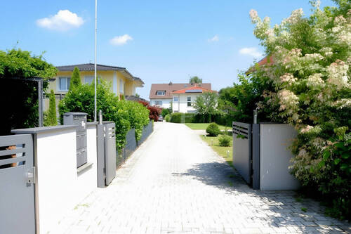 Zufahrt - 