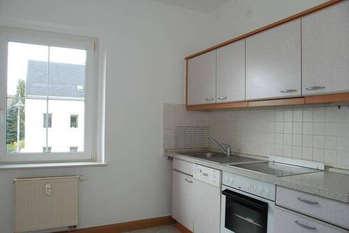 Küche - Ruhig gelegenes Familienwohnung mit Einbauküche