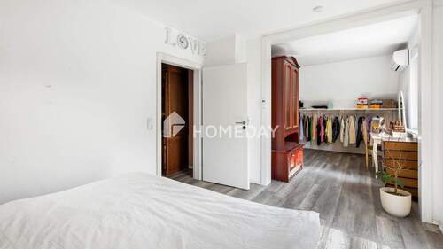 1. OG Elternschlafzimmer 2 - 