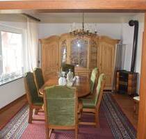 Ferienimmobilie oder Eigenheim? Wohnhaus am Fuß der Weinberge in sonniger Lage - Sankt Aldegund