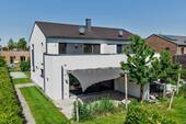 Terrasse als Verlängerung zum Wohnbereich - 5 Zimmer Doppelhaushälfte zum Kaufen in Lüneburg