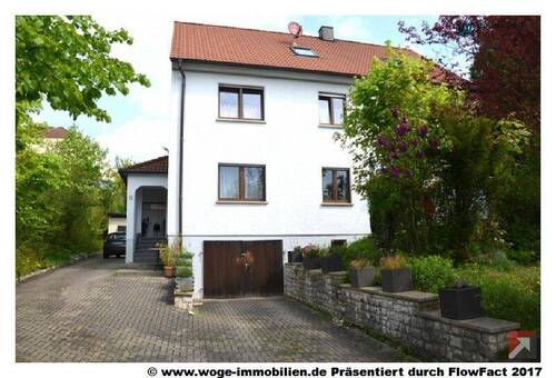 Aussenansicht - 4-Zi-Whg mit EBK, Kachelofen, großer Terrasse, Garten und Garage