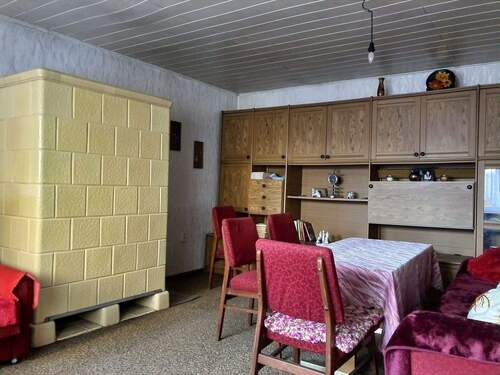 Wohnzimmer - 5 Zimmer Einfamilienhaus in Lutherstadt Eisleben