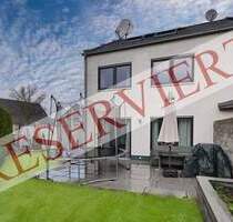 Moderne DHH mit hochwertiger Ausstattung in Ludwigshafen-Oggersheim (Feldrandlage)