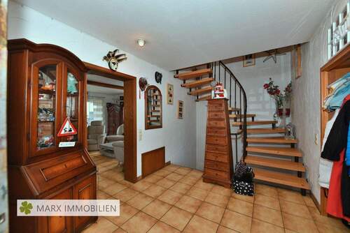 Diele.JPG - Einfamilienhaus mit 147,00 m&sup2; in Neu-Ulm zum Kaufen