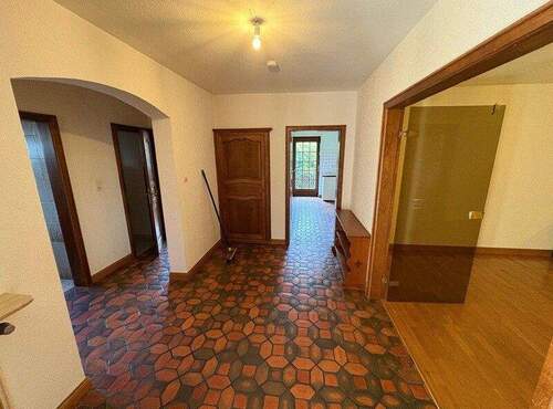 Eingangsbereich - 4 Zimmer Einfamilienhaus zum Kaufen in Puttelange-aux-Lacs