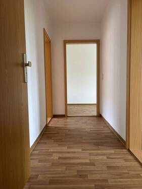 Flur - 2 Zimmer Etagenwohnung zur Miete in Halle