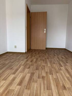 Wohnzimmer - Etagenwohnung mit 49,80 m&sup2; in Halle zur Miete