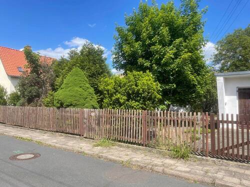 Ansicht von der Straße - Grundstück zum Kaufen in Magdeburg