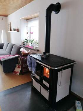 Wohnzimmer/Küche - Küchenholzofen EG - 