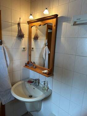 Tageslichtbadezimmer EG - 