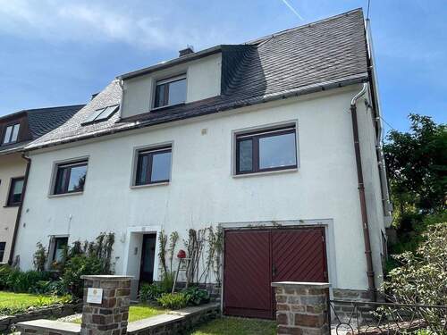 Hausansicht Vorderseite - 6 Zimmer Doppelhaushälfte zum Kaufen in Wolkenstein