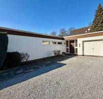 Fröndenberg-Westick: Flachdach-Bungalow mit Gartenoase als perfekter Rückzugsort!