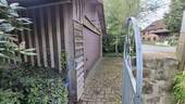 Zugang zur Garage - 5 Zimmer Einfamilienhaus zum Kaufen in Nienhagen