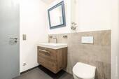 Weitere Ansicht des Duschbades - 