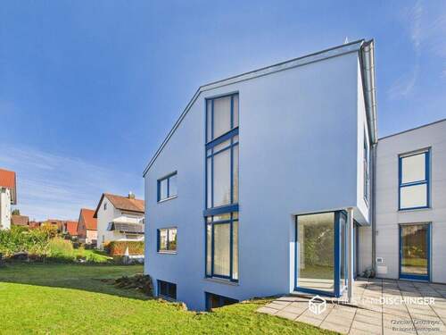 Giebelansicht - 4 Zimmer Doppelhaushälfte zum Kaufen in Lappersdorf