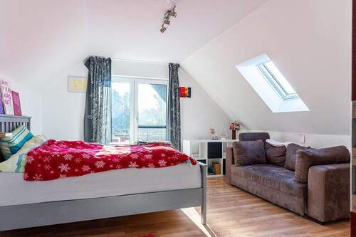 teilweise mit eigener Loggia - 