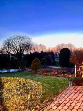 WOW!! - COURTAGEFREI - Preisideen erwünscht! - exklusives Traumhaus - mit fantastischem Weitblick - WärmepumpenPhotovoltaik mit Rückvergütung