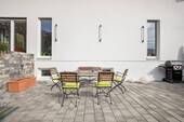 Terrasse mit Grillecke - 