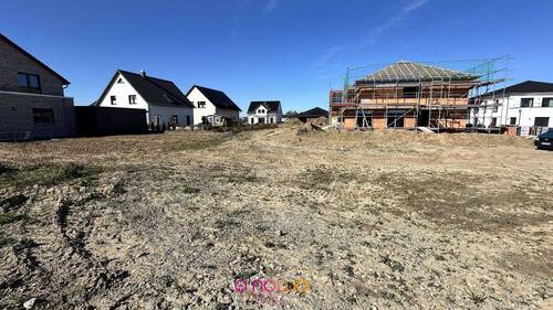 Blick aufs Grundstück - Grundstück zum Kaufen in Dorstadt