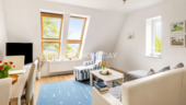 Wohnzimmer 1 ViSta - Ankommen und wohlfühlen: Drei Zimmer mit Balkon und Carport