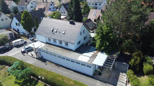 Seitenansicht. - 1 Zimmer Mehrfamilienhaus, Wohnhaus in Nürnberg