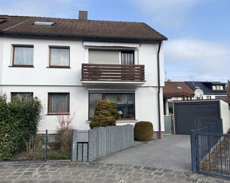 Aussenansicht - 5-Zimmer-ETW m. zwei Bädern Nbg.-Reichelsdorf