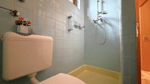 Badezimmer EG - Doppelhaushälfte mit 73,90 m&sup2; in Duisburg zum Kaufen