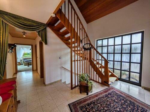 Diele 1 - 6 Zimmer Einfamilienhaus in Kerpen