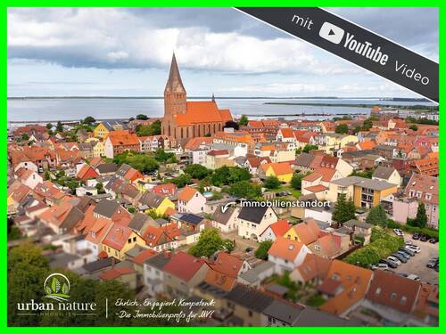 Titelbild - Zuhause mit Perspektive: Einfamilienhaus mit Einliegerwohnung im Herzen von Barth