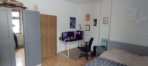 Schlafzimmer Teilansicht - 2 Zimmer Etagenwohnung zur Miete in Halle (Saale)