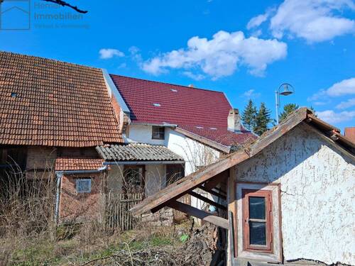 Haus, Scheune und Nebengelass - 