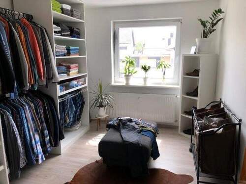 Ankleide_Kinderzimmer - Etagenwohnung mit 120,00 m&sup2; in Nordheim a.Main zur Miete