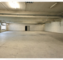 Lager Nähe Südklinikum mit sehr guter Verkehrsanbindung - Nürnberg Langwasser