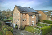 Titelbild - Freistehendes, umfassend modernisiertes Einfamilienhaus mit traumhaftem Garten in Gemmenich