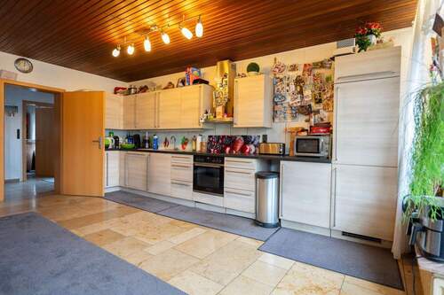 Bild 4 - Mehrfamilienhaus, Wohnhaus mit 245,00 m&sup2; in Krefeld / Traar zum Kaufen