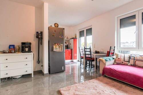 Wohnraum_02 - Etagenwohnung mit 45,40 m&sup2; in Köln zur Miete