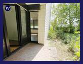Terrasse - Moderne 2-Zimmer-Wohnung mit Terrasse und Blick ins Grüne, Wannenbad, separate Küche, Abstellraum